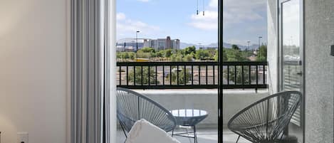 Deluxe Apartment | Terrace/patio