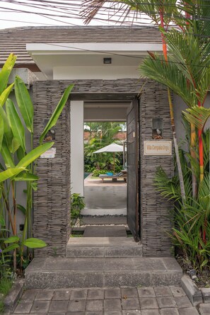 Exterior - Villa Cempaka Ungu (Seminyak)