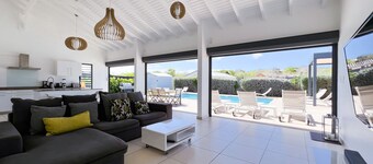 Luxury Villa with Private Pool in Saint-François