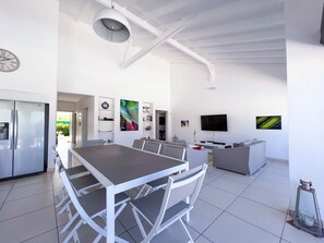 Dining - Luxury Villa with Private Pool Pointe des Chateaux (Saint-François)