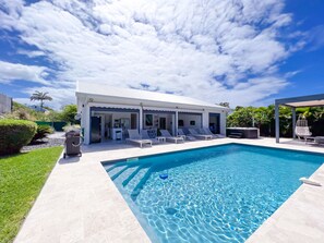 Pool - Luxury Villa with Private Pool Pointe des Chateaux (Saint-François)