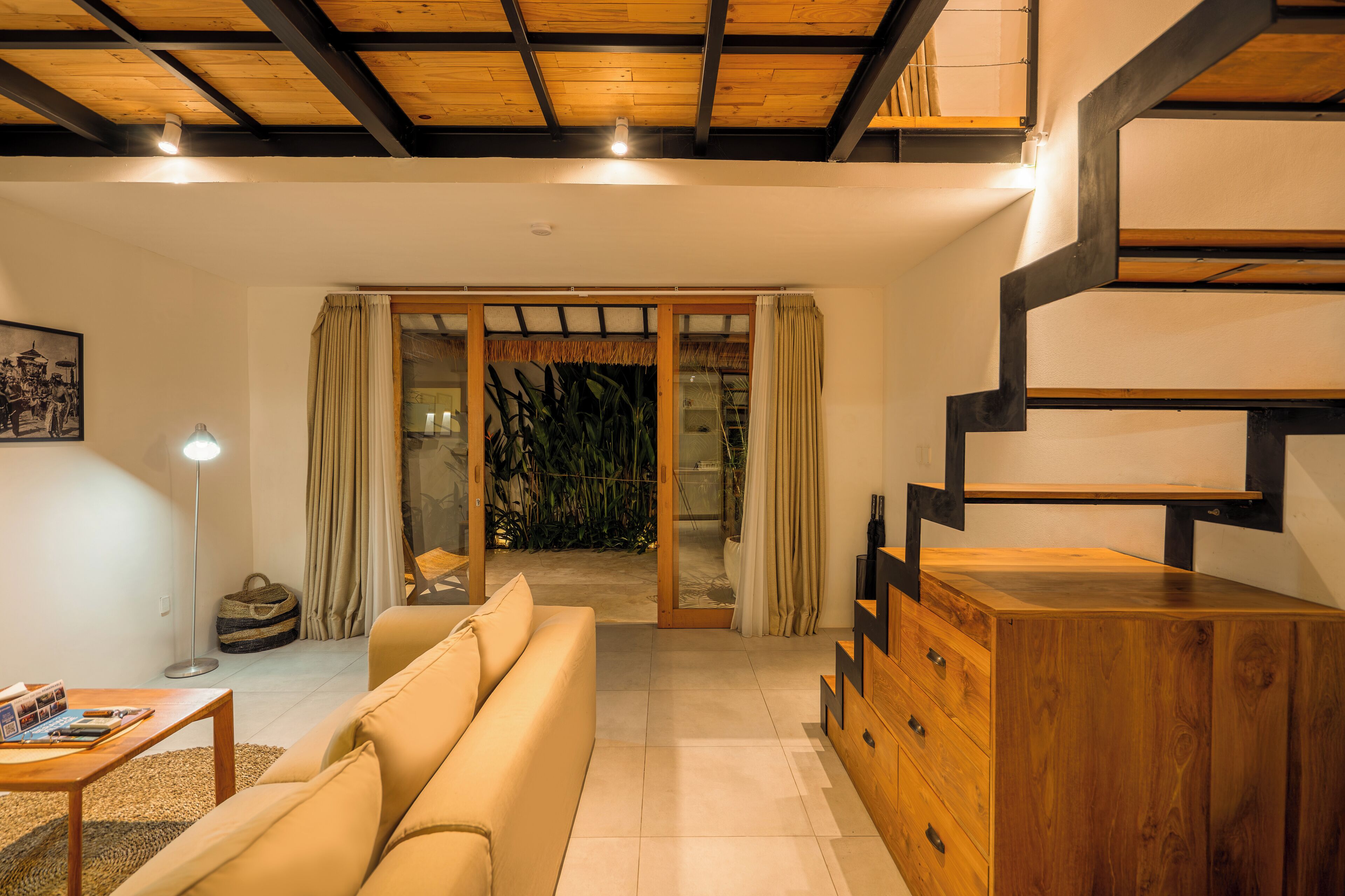 Apartment | Living room | 43-inch Smart TV with digital channels