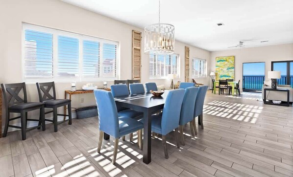Dining - Huntington By the Sea 501 (Miramar Bch)