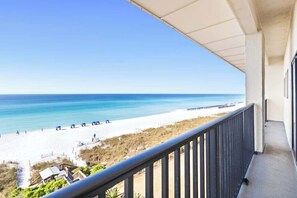 On the beach - Huntington By the Sea 501 (Miramar Bch)
