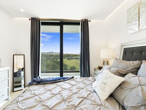 1 chambre, fer et planche à repasser, accès au Wi-Fi (inclus)