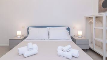 Family Apartment, Multiple Bedrooms, 2 Bathrooms (Secret Garden House) | 2 bedrooms, free WiFi, bed sheets