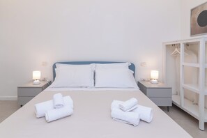 Apartamento família, 2 quartos, 2 banheiros (Secret Garden House) | 2 quartos, Wi-Fi de cortesia, roupa de cama