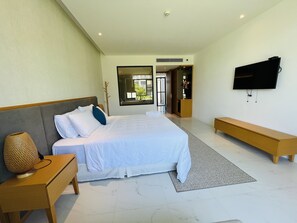 Desk, bed sheets - Mystery Villas in Wynham Garden Cam Ranh (Cam Lam)
