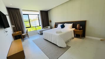 Bàn, bộ trải giường