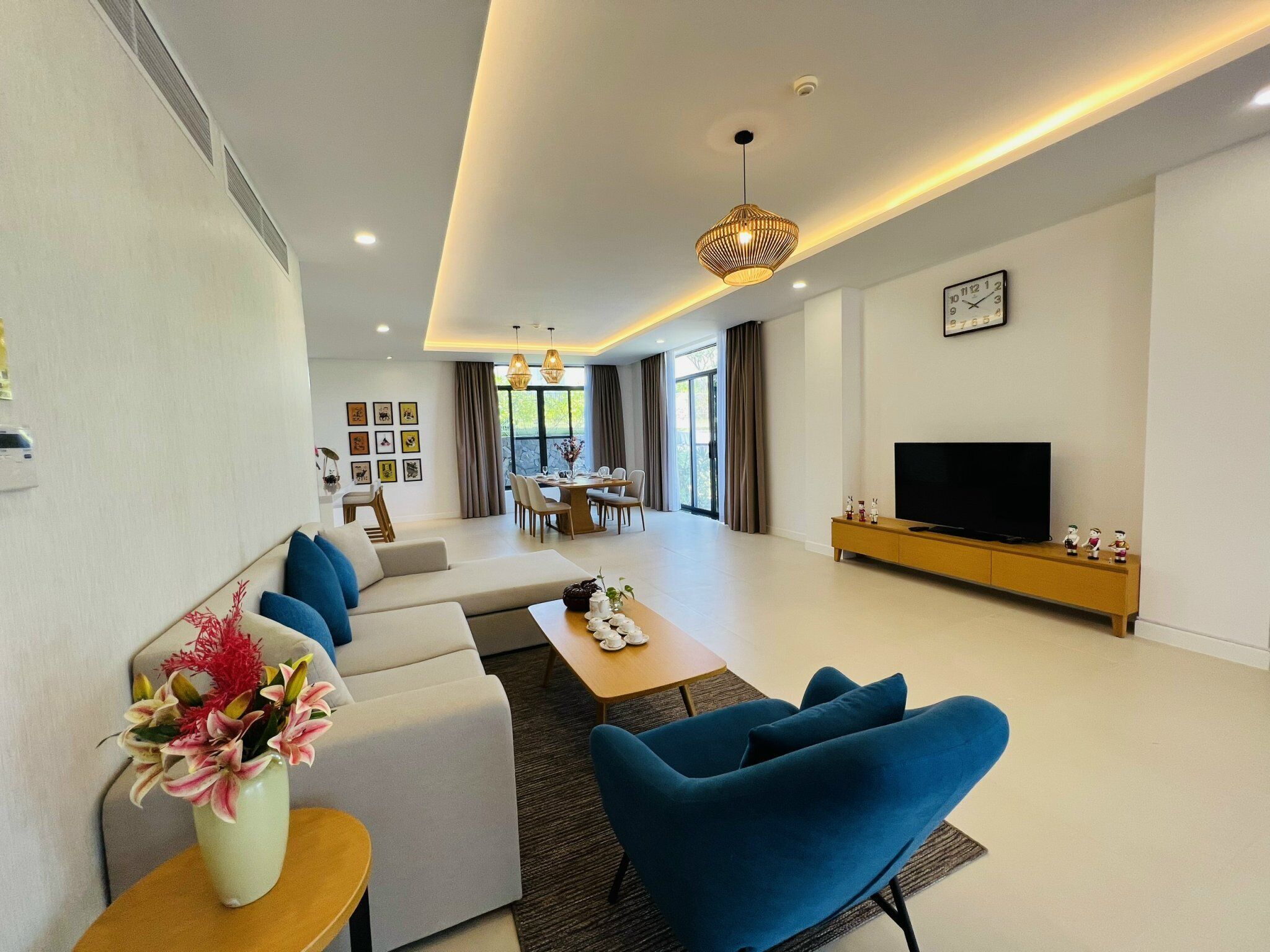 TV màn hình phẳng 