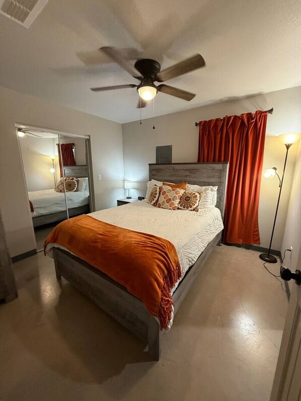 2 dormitorios, tabla de planchar con plancha, wifi y ropa de cama