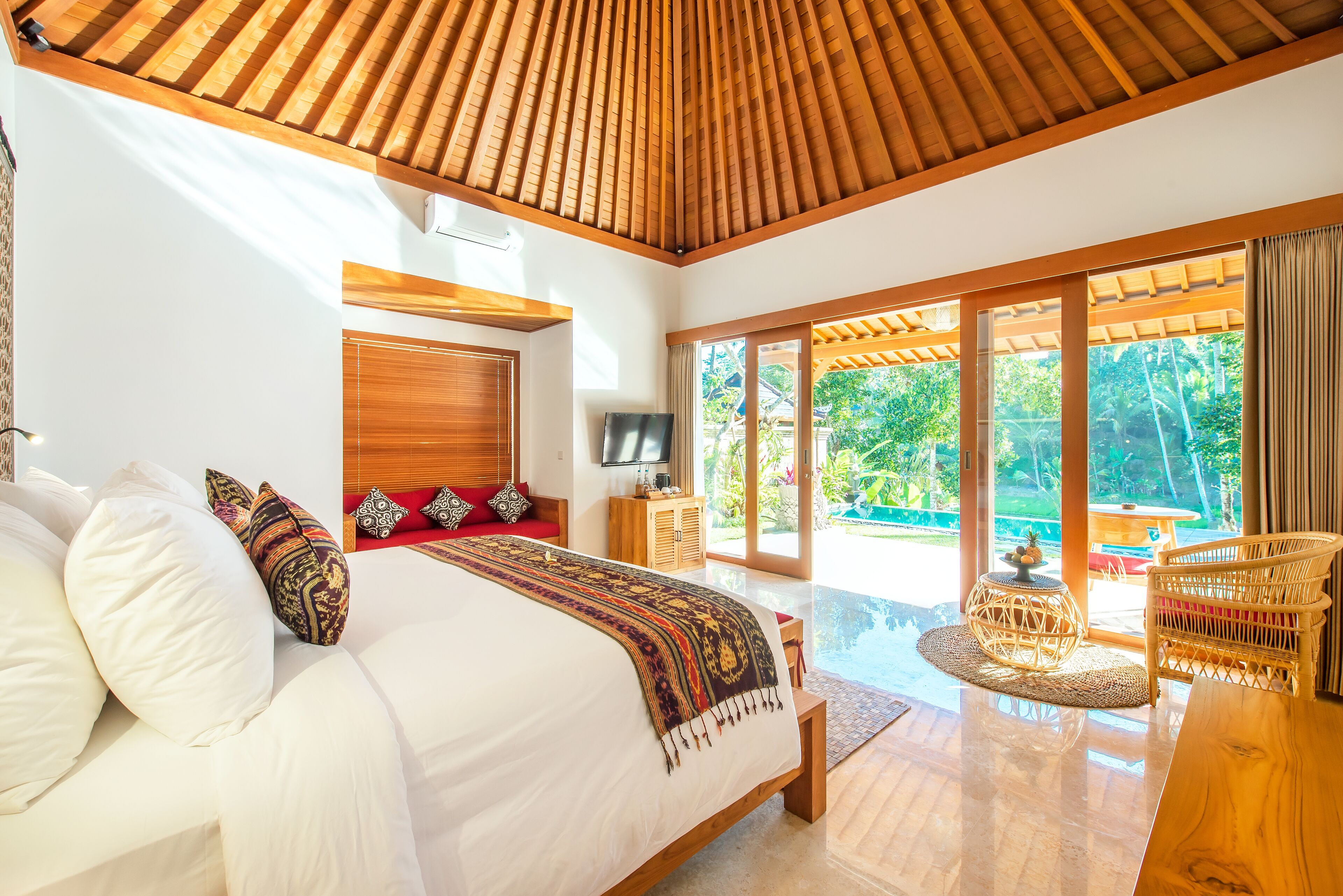 Villa | 1 bedroom, desk, blackout drapes, iron/ironing board