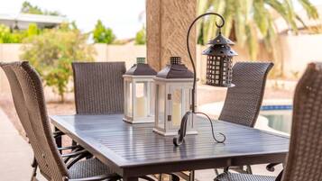 Outdoor dining