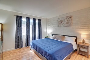 2 soverom, strykejern/-brett, internettilgang og sengetøy