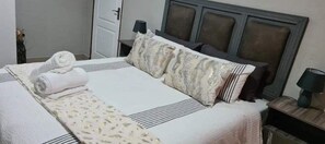 1 bedroom, desk, iron/ironing board, free WiFi