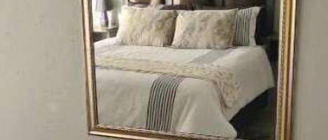 1 chambre, bureau, fer et planche Ă repasser, accĂšs au Wi-Fi (inclus)