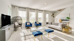 Living area - Four Corners Townhome w/ Pool Access Near Disney! (Four Corners)