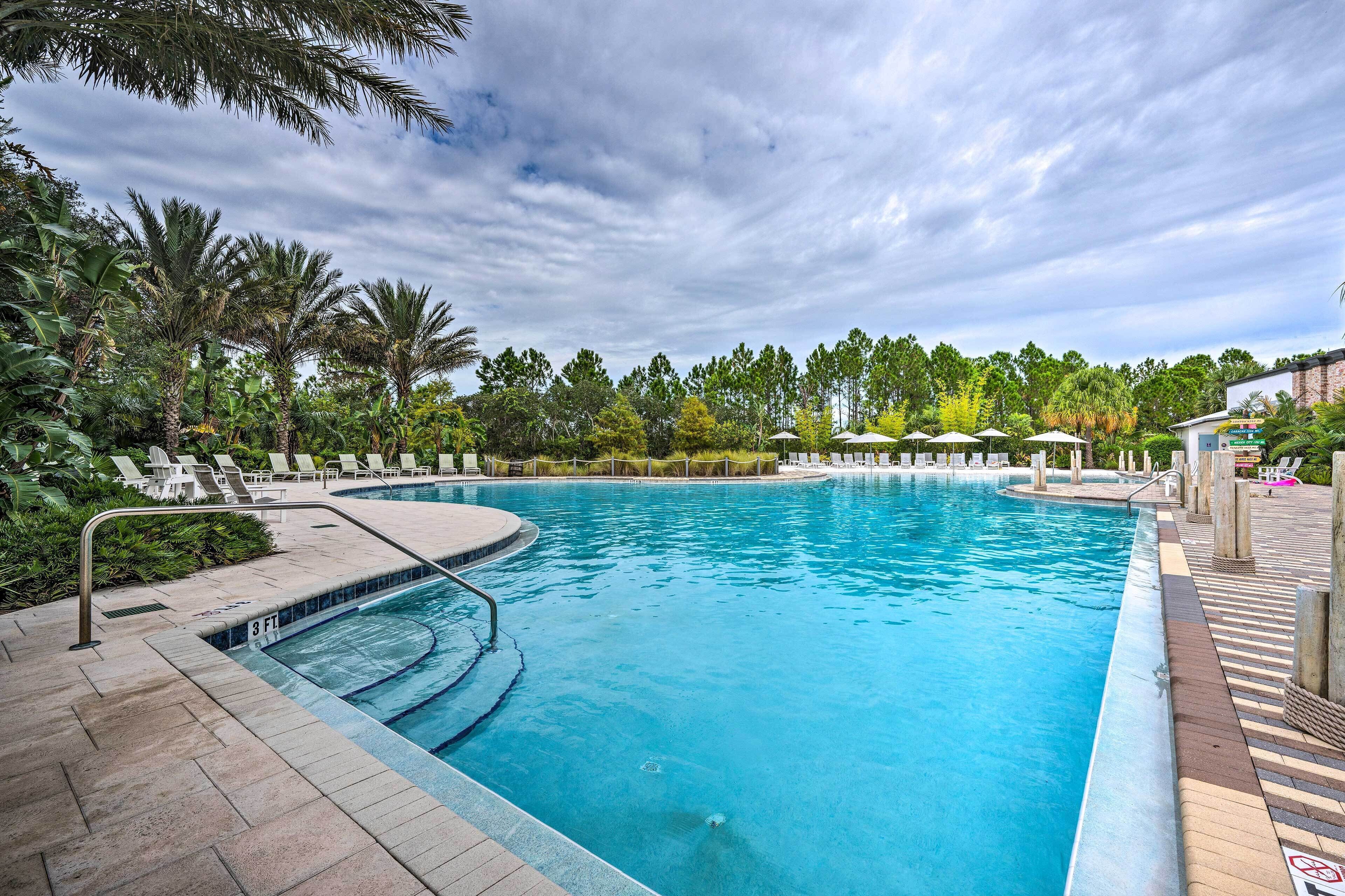 Four Corners Townhome w\/ Pool Access Near Disney!, Four Corners, FL