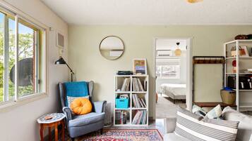 1 bedroom, desk, iron/ironing board, WiFi