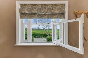Interior - The Old Stables - Hot Tub Packages Available (Medbourne)