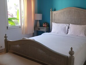4 bedrooms, WiFi, bed sheets