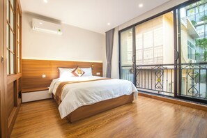 Egyptian cotton sheets, premium bedding, pillowtop beds, in-room safe