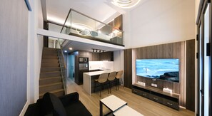 Smart TV, Netflix, películas con cargo, piso con calefacción