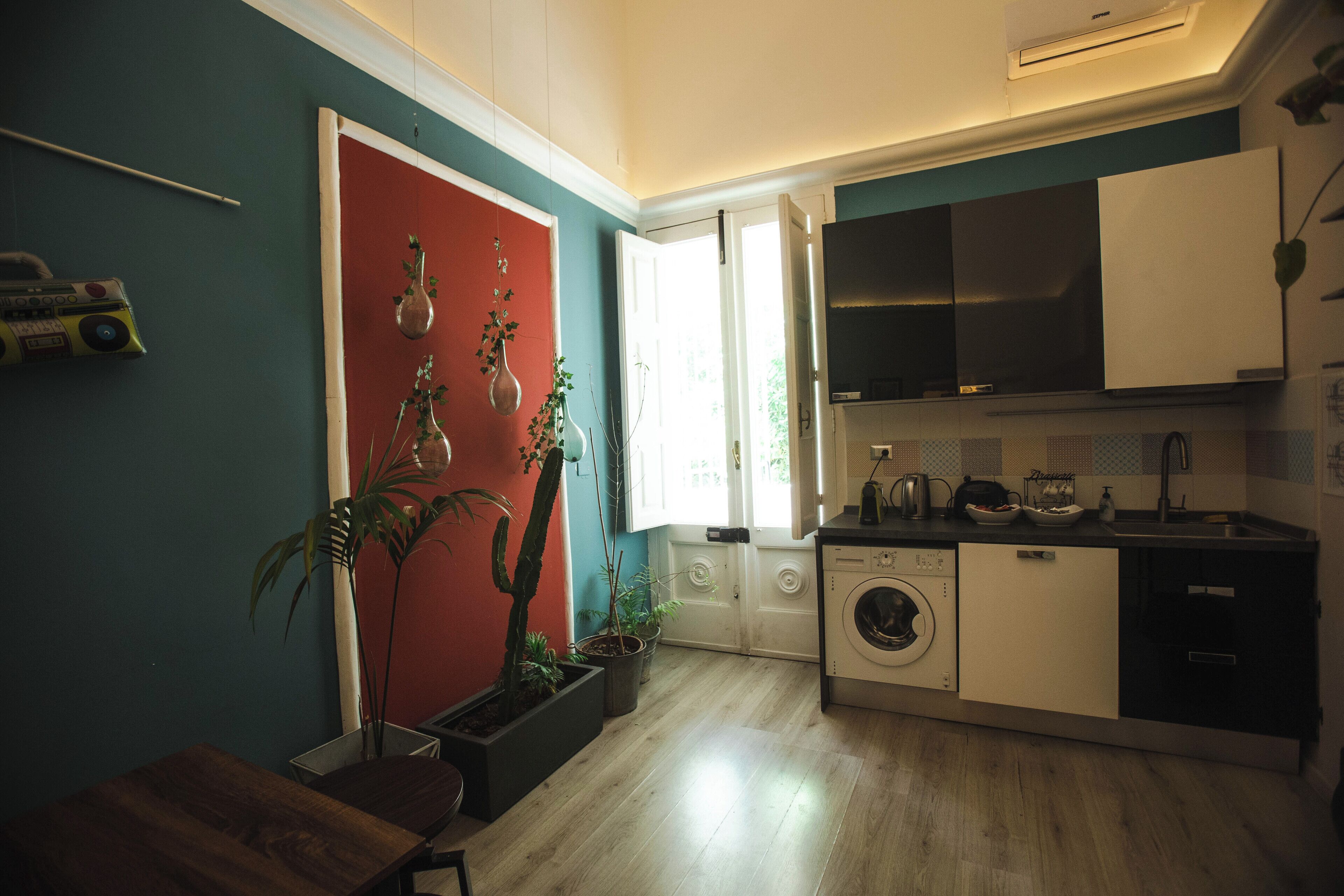 公用冰箱、意式浓缩咖啡机、茶具/咖啡用具、电热水壶