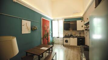 Refrigerador, cafetera expreso, cafetera/tetera, tetera/pava eléctrica