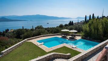 Vila, para fumantes | 7 quartos