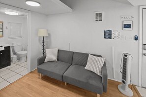 Uklassifisert bilde, 4 av 10, knapp