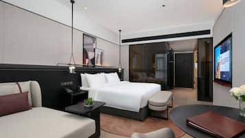 City Double Room | Premium bedding, minibar, in-room safe, blackout drapes