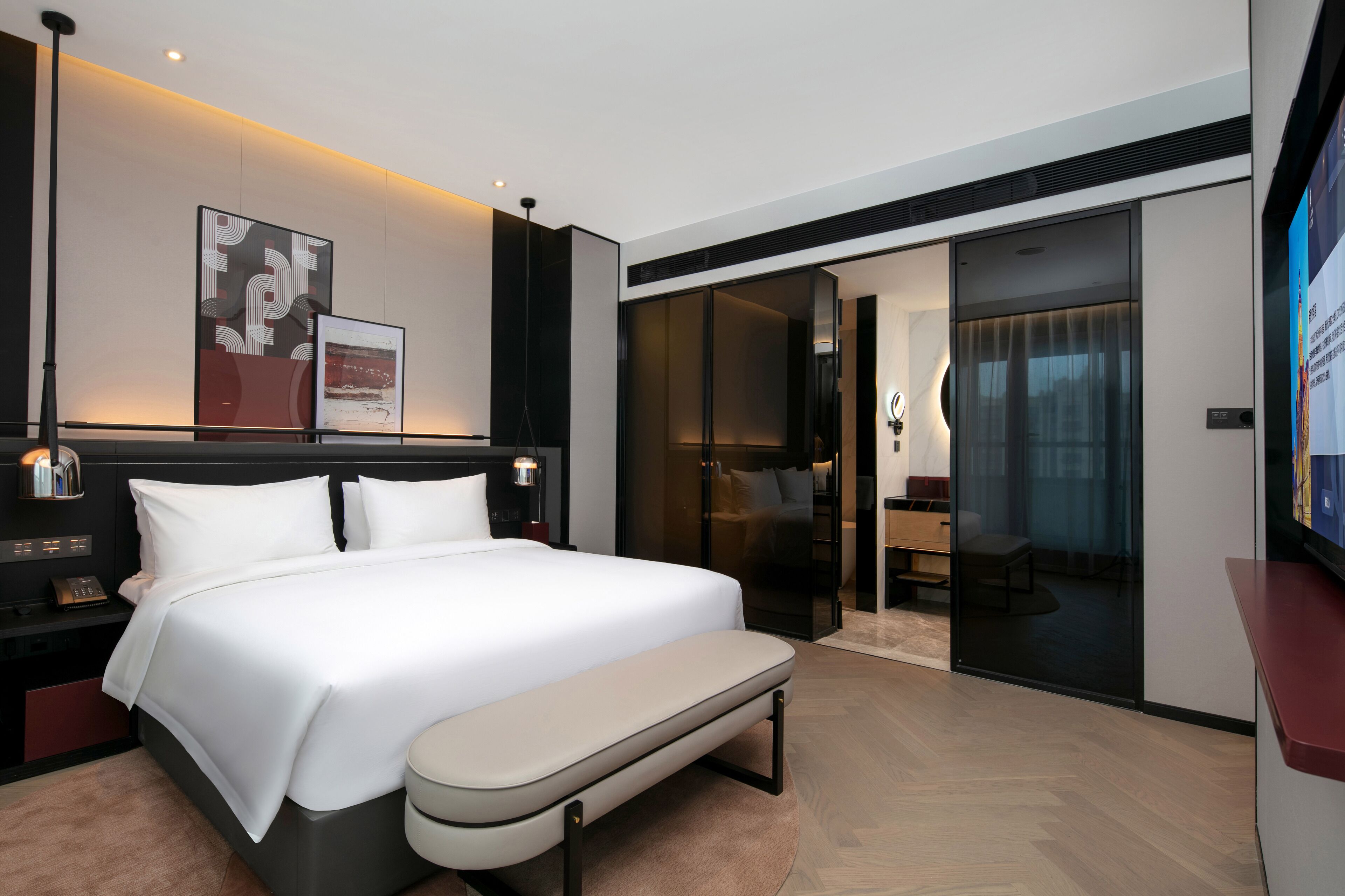 Superior Studio Suite | Premium bedding, minibar, in-room safe, blackout curtains