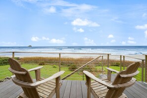 Property grounds - Waterfront Home w/ Stunning Views | Sanctuary by the Sea by AvantStay (Arch Cape)