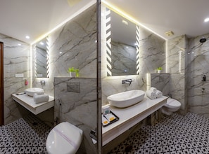 Premier Room | Bathroom