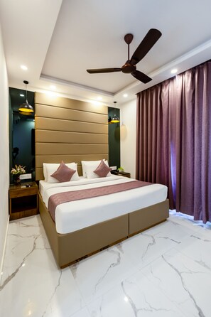 Premier Room | 1 bedroom, premium bedding, memory foam beds, minibar