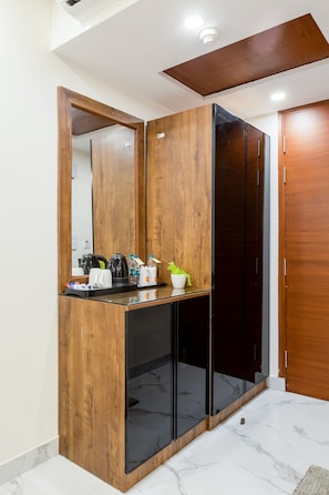 Premier Room | 1 bedroom, premium bedding, memory foam beds, minibar