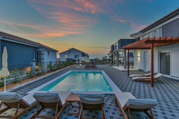 Holiday Home Swimming Pool