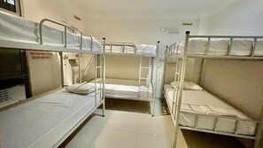 Iron/ironing board, free WiFi, bed sheets - Atlantis 531 (Singapore)