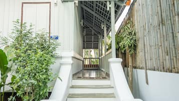 EntrĂ©e de lâhĂ©bergement