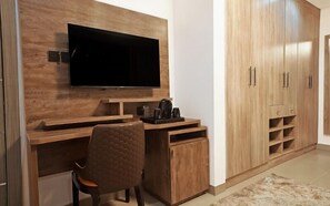 Executive Room | Soundproofing, free WiFi, bed sheets - 3H Villas Hotel & Luxury Apartment (Lekki)