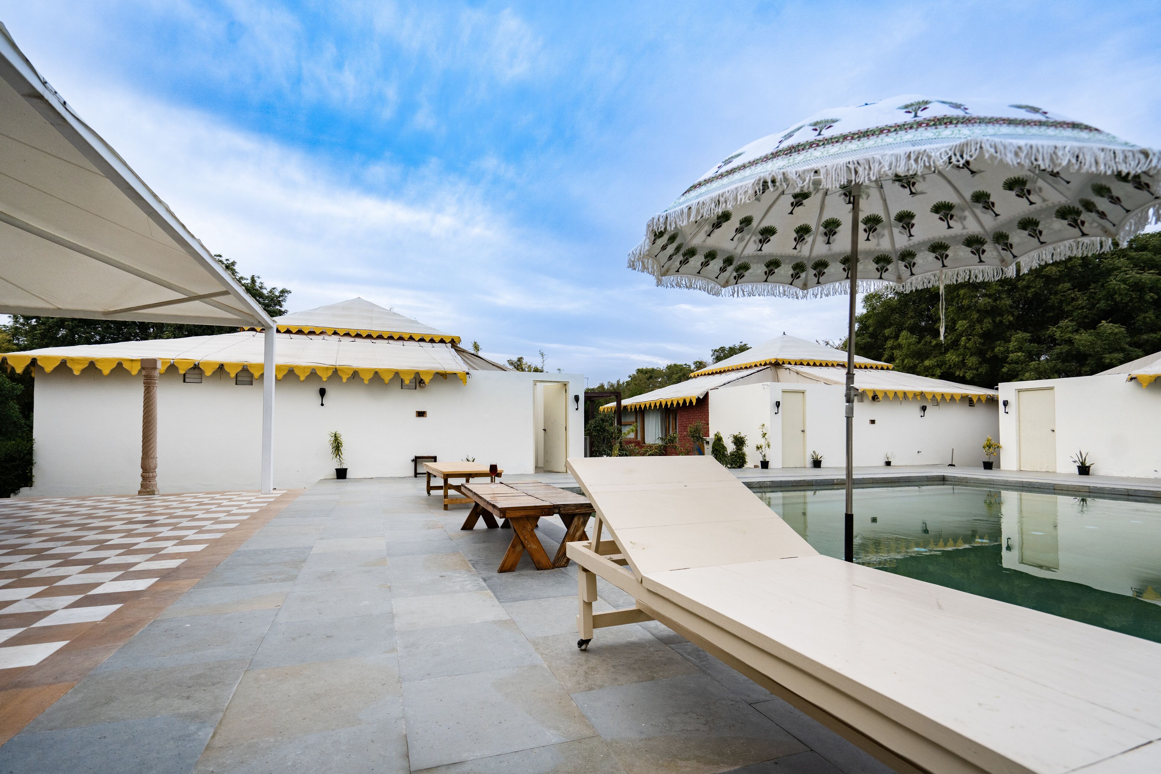 2 piscinas al aire libre