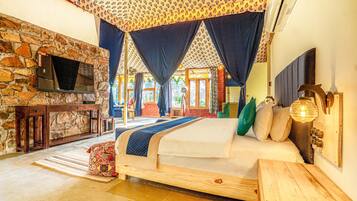 1 bedroom, in-room safe, individually decorated, individually furnished