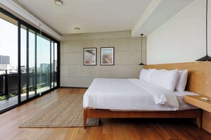 2 soveværelser, skrivebord, Wi-Fi, sengetøj