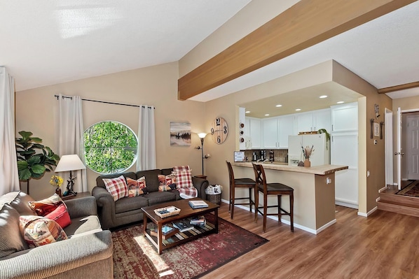 TV, fireplace, DVD player, video library