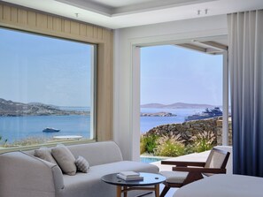 OMEGA 2 Bedrooms Residence with Private Pool & Sea View | Egyptian cotton sheets, premium bedding, pillowtop beds, minibar