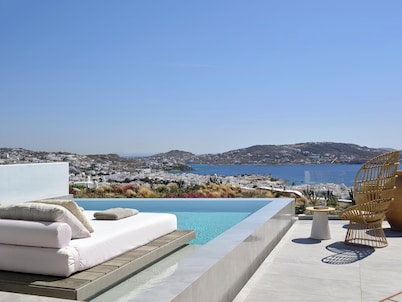 Deos Mykonos - A Myconian Collection Hotel