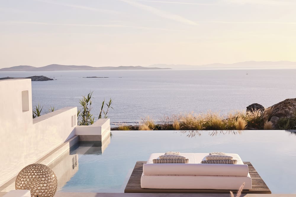 Deos Mykonos - A Myconian Collection Hotel