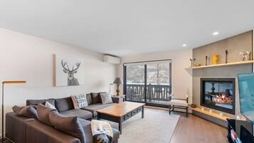 Smart-tv en een open haard