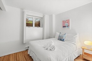 1 bedroom, iron/ironing board, free WiFi, bed sheets - Laurentian Retreat with Views of Mont-Tremblant (Mont-Tremblant)